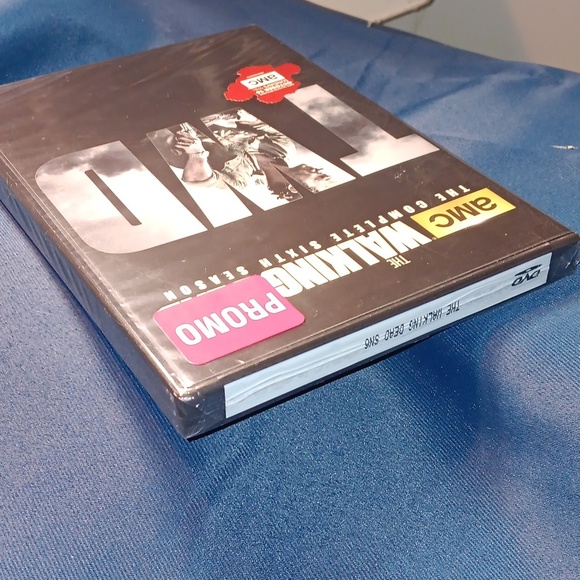 The walking dead the complete sixth season DVD bonus features - Picture 6 of 6